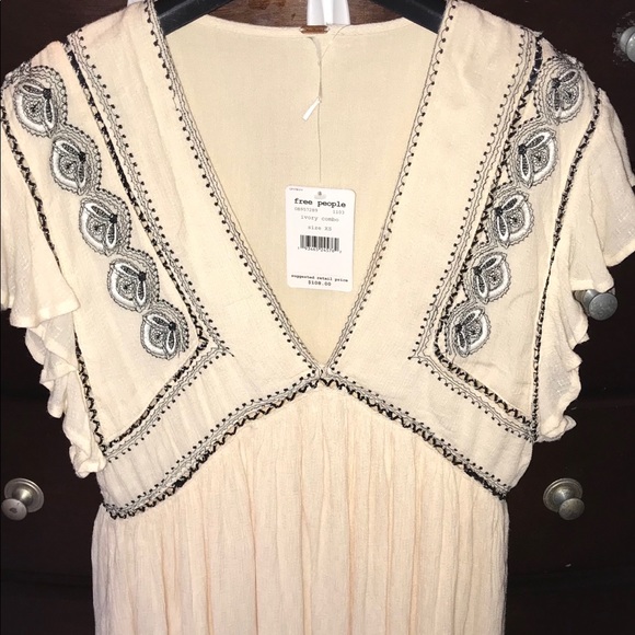 SOLD! NWT Free People Falling Water Embroidered - Picture 6 of 8